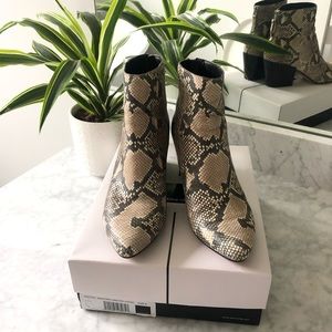 Dolce Vita COLTYN SNAKE PRINT BOOTIES